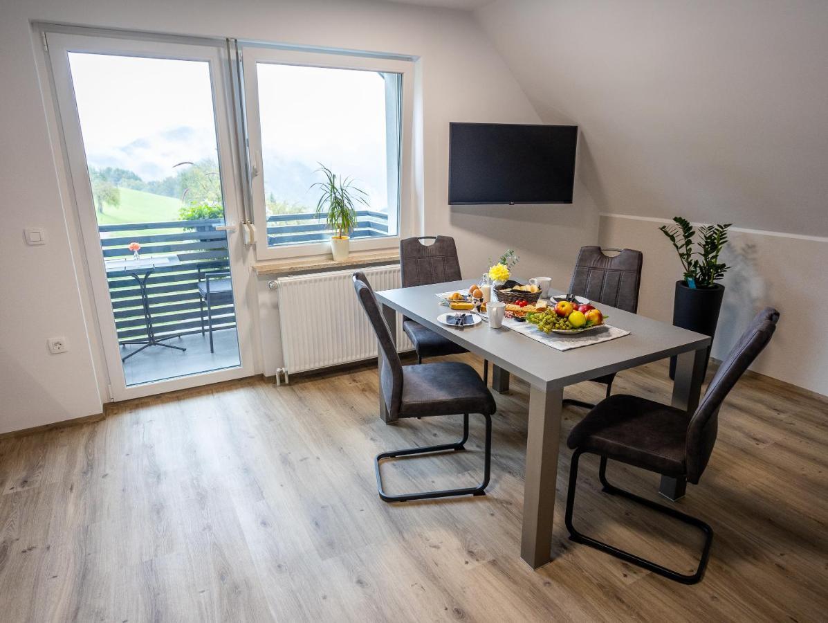 Apartmaji Pr Smolet Škofja Loka Exteriér fotografie