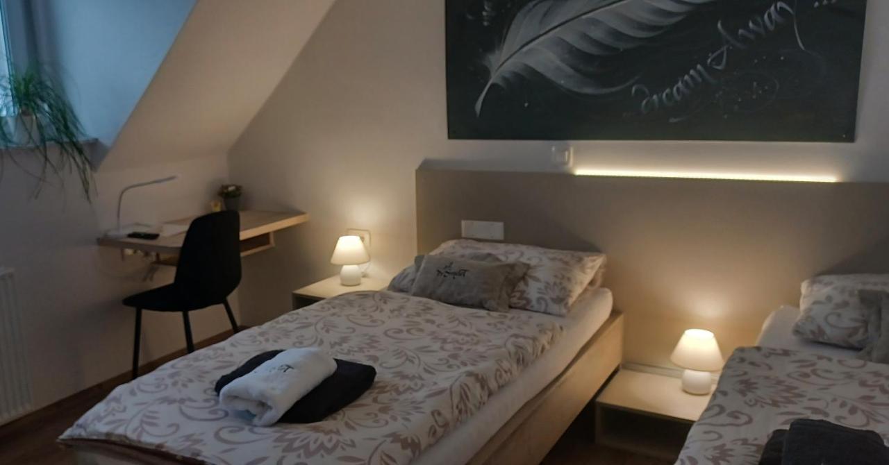 Apartmaji Pr Smolet Škofja Loka Exteriér fotografie